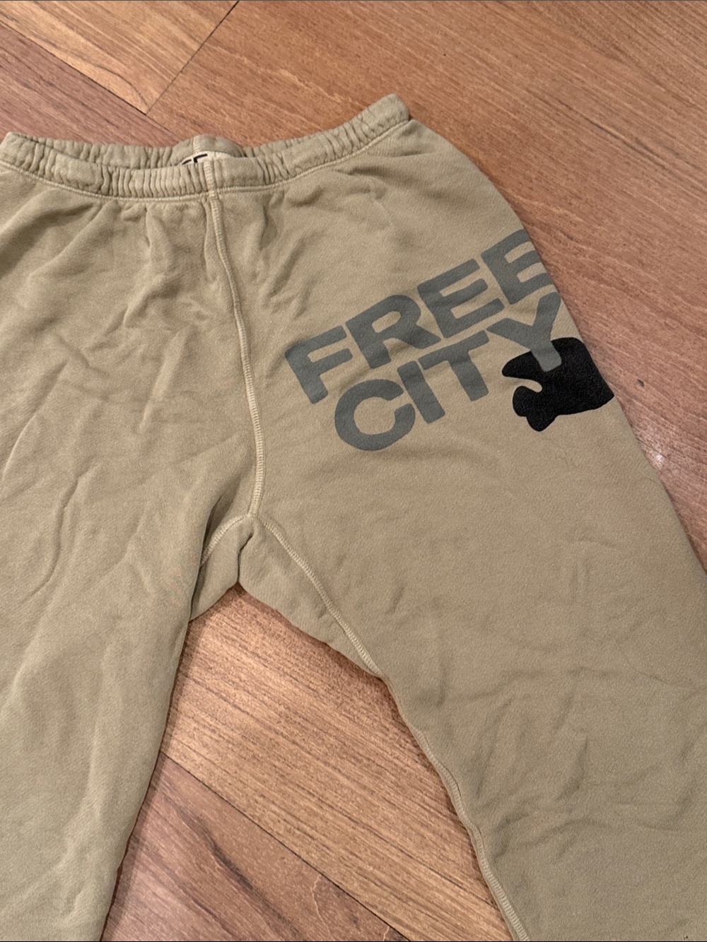 freecity Pants in Olive